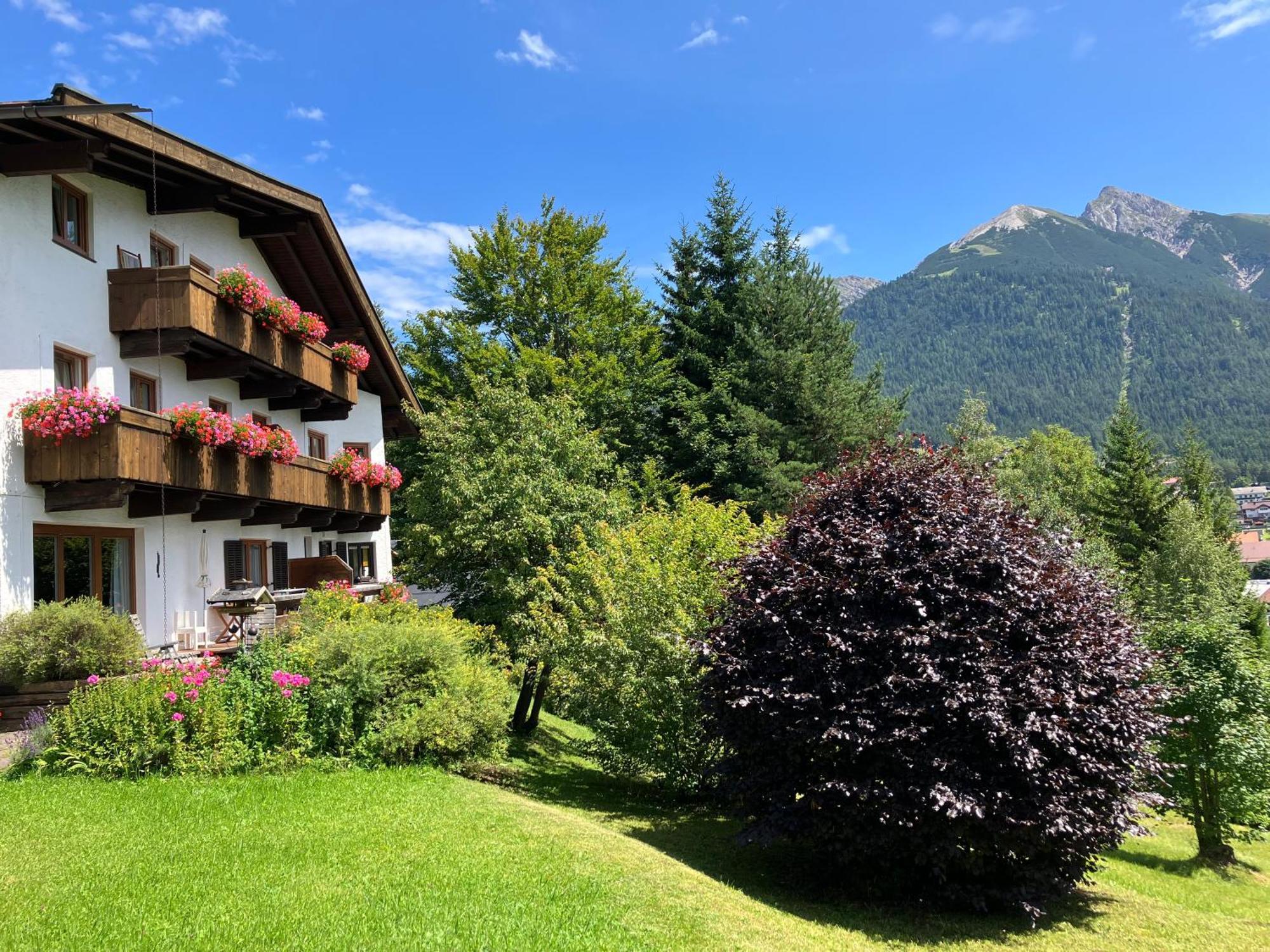 Landhaus Frenes Apartments ゼーフェルト・イン・チロル エクステリア 写真