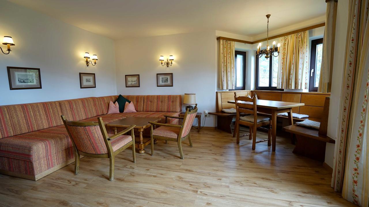 Landhaus Frenes Apartments ゼーフェルト・イン・チロル エクステリア 写真